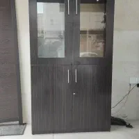 فروش لوازم اداری و دفتری صندلی ،کمد، میز و پرینتر