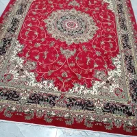 سلام یک عدد فرش نو متری کامل سالم