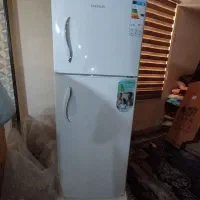 یک عدد یخچال ۱۷فوت امرسان نو با کارتن