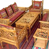 صندلی سنتی چوبی