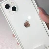اپل iPhone 13 با حافظهٔ ۱۲۸ گیگابایت