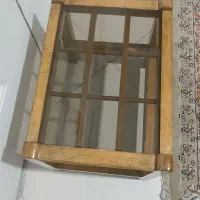 یک عدد میز عسلی سنتی