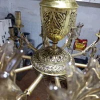 چهار عدد لوستر برنزی قیمت هر یک لوستر نه میلیون