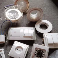 پریز وکلید برق