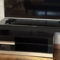 میز تلویزیون در حد نو