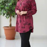 زنانه|لباس|قم, وادی السلام|دیوار