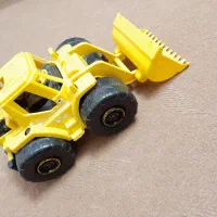 اسباب بازی|اسباببازی بچه|تربت جام, حافظ|دیوار