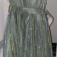 لباس‌مجلسی‌در‌حد‌نو|لباس|میانه, |دیوار