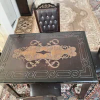 یک عدد میز نهارخوری خوب سالم مرتب