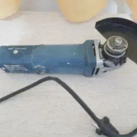 یکعدد مینی سنگ در حد نو ویکعدد دلرچکشی|ماشین‌آلات صنعتی|پرند, فاز ۴|دیوار