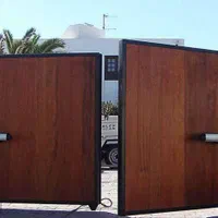 نصب دوربین مداربسته،دزدگیر،درب برقی،برق ساختمان|خدمات پیشه و مهارت|اصفهان, شیخ اشراق|دیوار