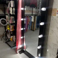 آئینه قــدی