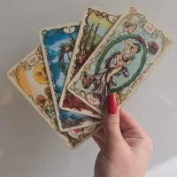 تاروت پاسور قهوه شمع تراپی