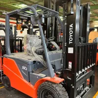 لیفتراک ۳ تن اماده به کار