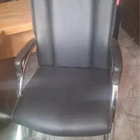 صندلی چرم کاملا نو