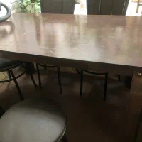 میز و صندلی