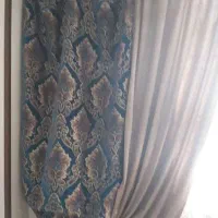 پرده کتیبه آبی و کناره بژ