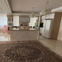 واحد 80 متری فول باسازی شده، حاشیه ابکوه