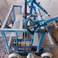 دستگاه بلوک زنی دستی