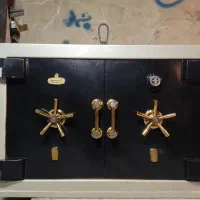 گاوصندوق زیروترینی با دستگیره هزگرد