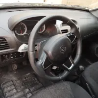 کوییک GXR تیپ L، مدل ۱۴۰۲