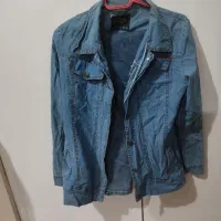 کاپشن|لباس|گالیکش, |دیوار