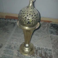 آباژور برنجی فقط،امروز ۷۰۰ تومن|چراغ خواب و آباژور|خرم‌آباد, |دیوار