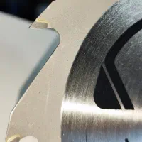 تیغ سایز ۱۷ برند بوش / دورکن / لبه چسبان|ابزارآلات|چهاردانگه (تهران), |دیوار