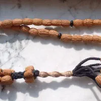 تسبیح زیتون در انواع طرح و نقش تراش دست