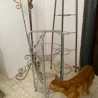 سبد سیب زمینی پیاز پایه قابلمه و پایه گل فرفورژه|آب‌چکان و نظم‌دهنده ظروف|مشهد, چهارچشمه|دیوار