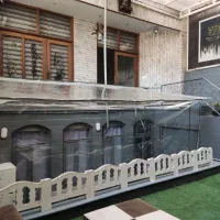 اجاره طبقه پایین یک آموزشگاه دخترانه|اجارهٔ کوتاه‌مدت دفتر کار و فضای آموزشی|قم, بلوار امین و ساحلی|دیوار