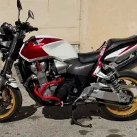 تهاتر کاشی و سرامیک با موتور سنگین