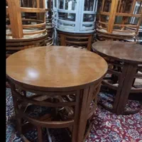 میز ناهار خوری چوبی فلزی گرد|میز و صندلی غذاخوری|اصفهان, ناصرخسرو|دیوار