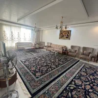 آپارتمان ۱۷۰متری/شهرک ولیعصر /خانم تاجیک