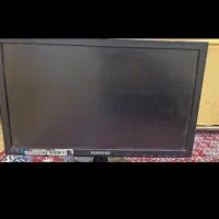 دو عدد مانیتور سامسونگ و HP
