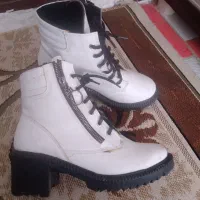 نیم پوتین|کیف، کفش، کمربند|سنندج, |دیوار