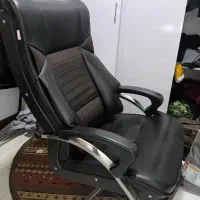 صندلی اداری مدیریتی کاسیا صنعت بسیار سالم