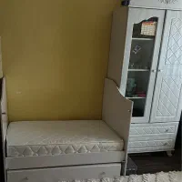 تخت کودک .اصلا استفاده نشده در حد نو .تشک کاملا نو