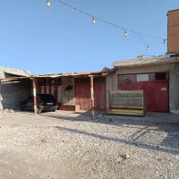 فروش سه دهنه مغازه در قلعه قاضی سر خیابون اصلی