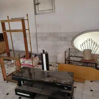 میز تلویزیون شیشه ای میزتلویزیون اهنی طلای.