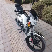 موتور سیکلت ۲۰۰ همتاز