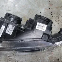 چراغ پژو پارس|قطعات یدکی و لوازم جانبی|رشت, باهنر|دیوار