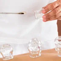 پرستار آقا تزریقات،پانسمان،بادکش