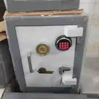 فروشگاه صندوق نسوز|ابزارآلات|لاهیجان, شیشه گران|دیوار