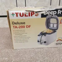 سرخ کن tulips اورجینال اک اک