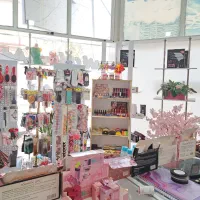 فروش وواگذاری مغازه ی آرایشی ولباس زیرشوط|فروشگاه و مغازه|شوط, |دیوار