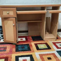 میز کامپیوتر و یک عدد صندلی|میز تحریر و کامپیوتر|فردیس, قریشی|دیوار