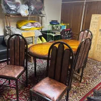 میز‌ ناهار خوریی فلزی چهار نفره
