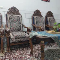 فروش یک دست مبل قالی|مبلمان خانگی و میز عسلی|کرمان, |دیوار