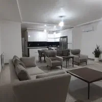 اپارتمان ۱۱۱مترطبقه سوم خیابان کشاورز